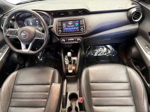 2020 Nissan Kicks SR