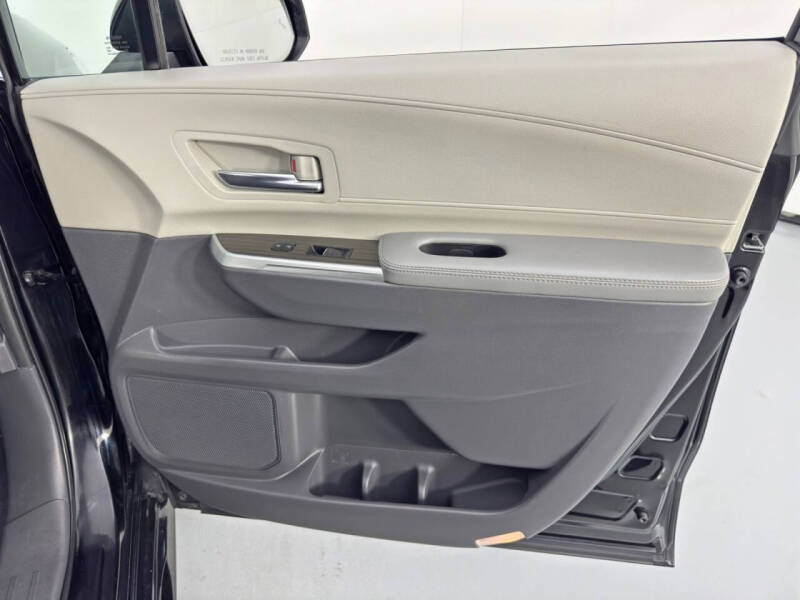 2022 Toyota Sienna Limited 7-Passenger