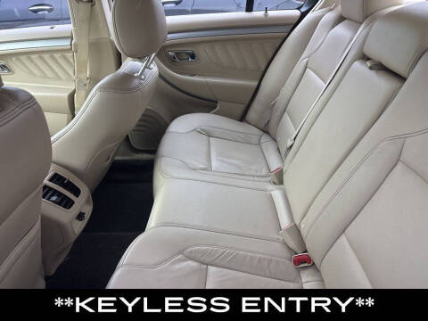 2015 Ford Taurus SEL