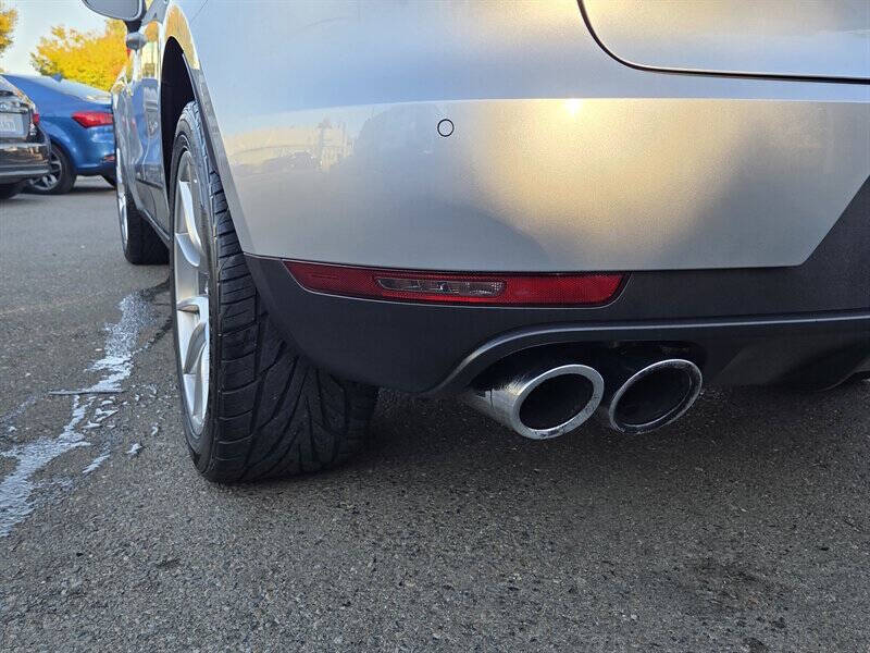 2016 Porsche Macan S