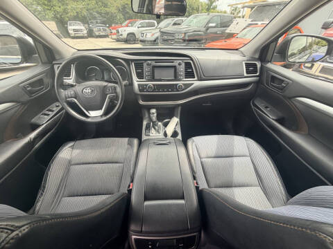 2014 Toyota Highlander LE Plus