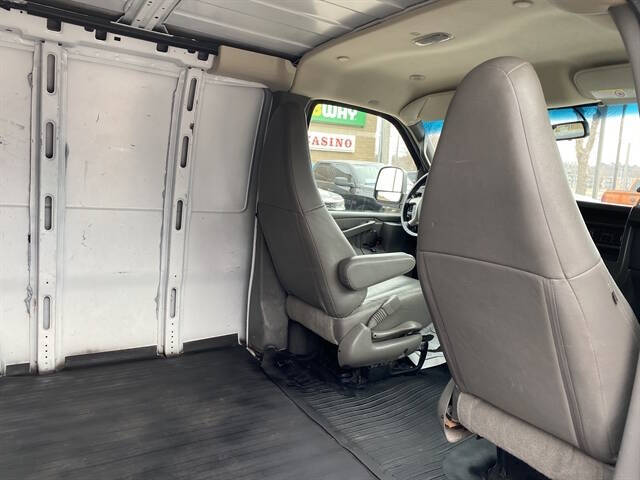 2018 GMC Savana 2500