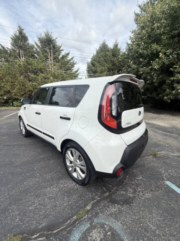 2015 Kia Soul +