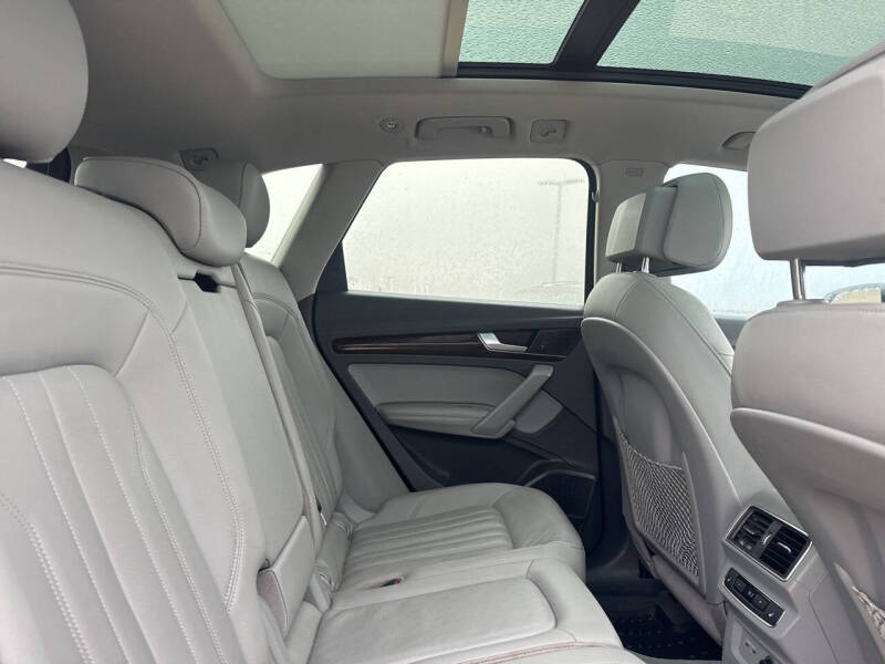 2019 Audi Q5 quattro Premium Plus 45 TFSI