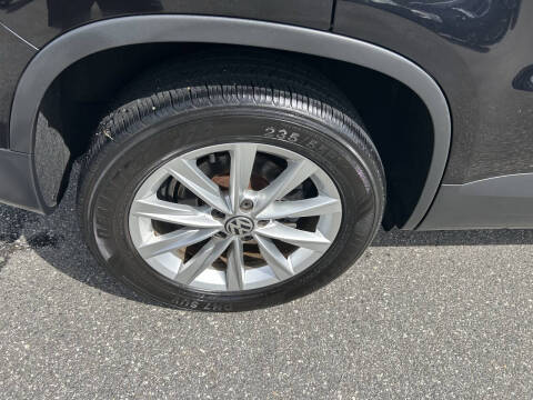 2015 Volkswagen Tiguan SE
