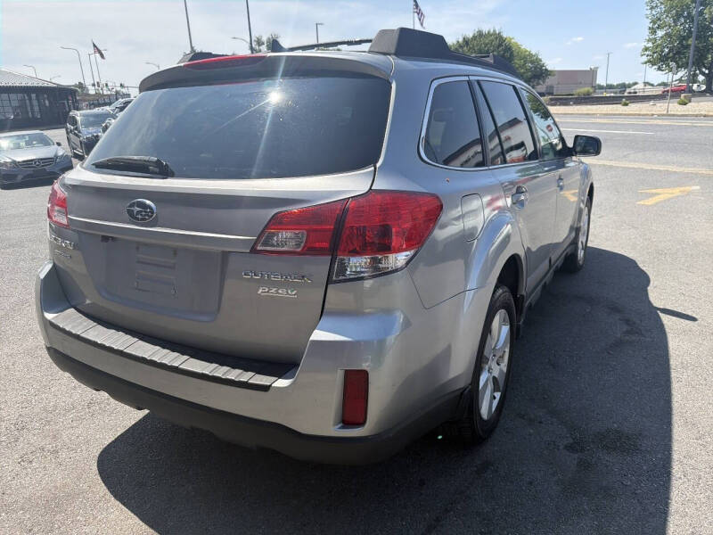 2011 Subaru Outback 2.5i Limited