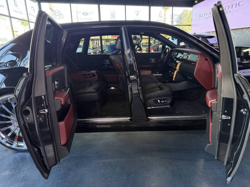 2019 Rolls-Royce Phantom