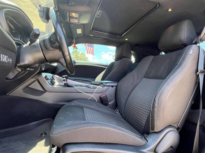 2019 Dodge Challenger SXT