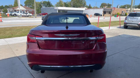 2011 Chrysler 200 Touring
