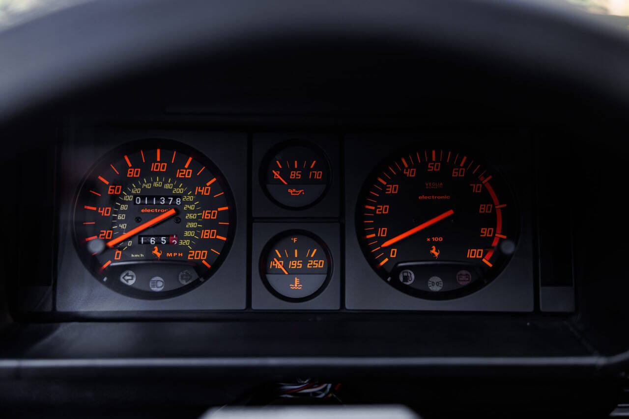 1990 Ferrari Testarossa 37