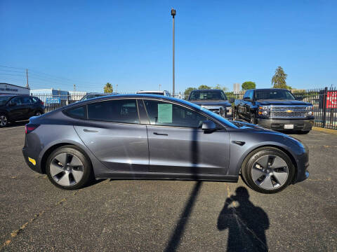 2022 Tesla Model 3 Long Range
