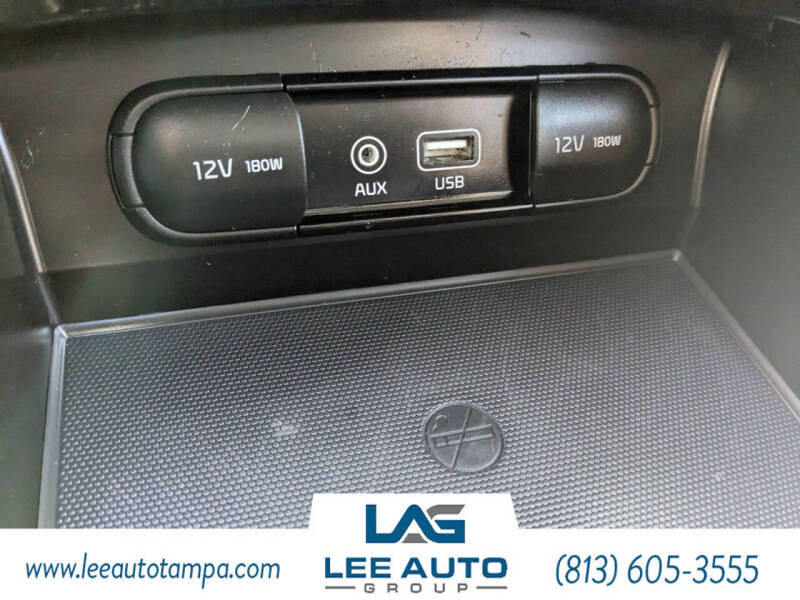 2017 Kia Cadenza Premium