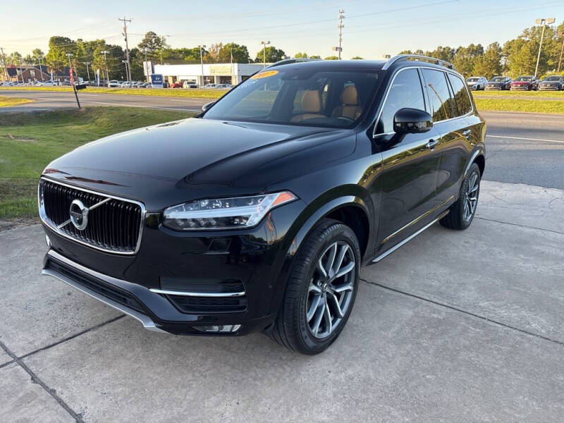 2017 Volvo XC90 T6 Momentum