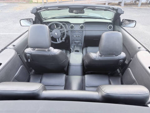 2007 Ford Mustang GT Deluxe
