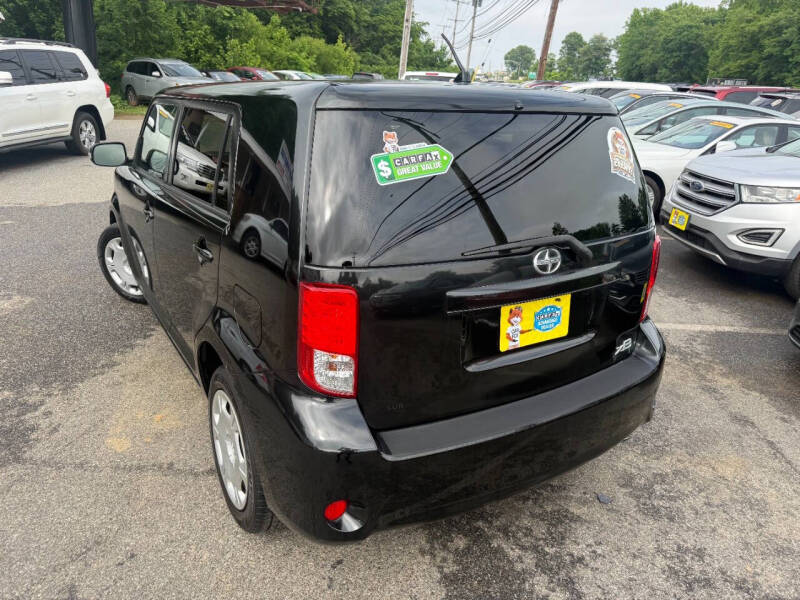 2012 Scion xB Release Series 9.0