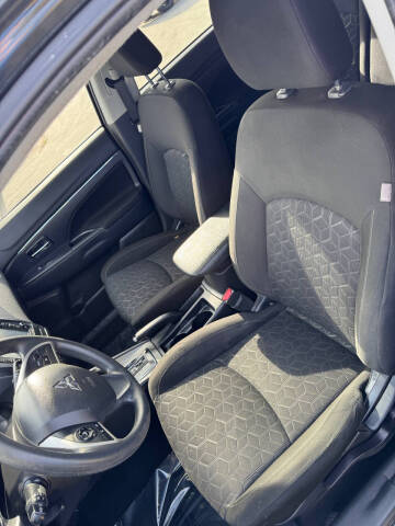 2022 Mitsubishi Outlander Sport ES