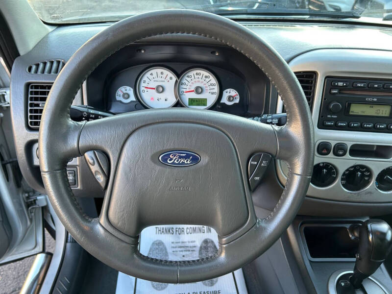 2005 Ford Escape XLT