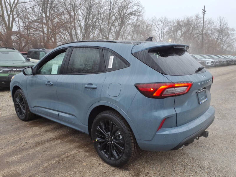 2026 Ford Escape ST-Line Elite
