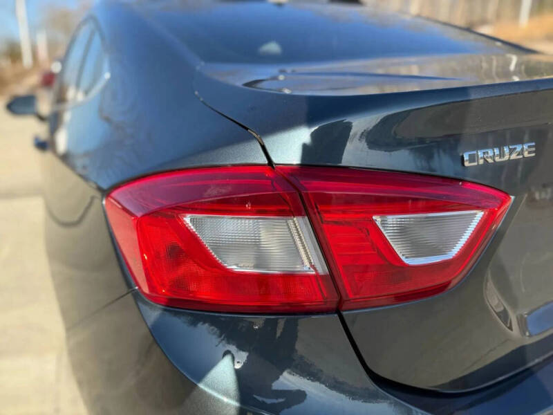 2017 Chevrolet Cruze LT Auto