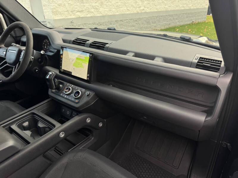 2023 Land Rover Defender