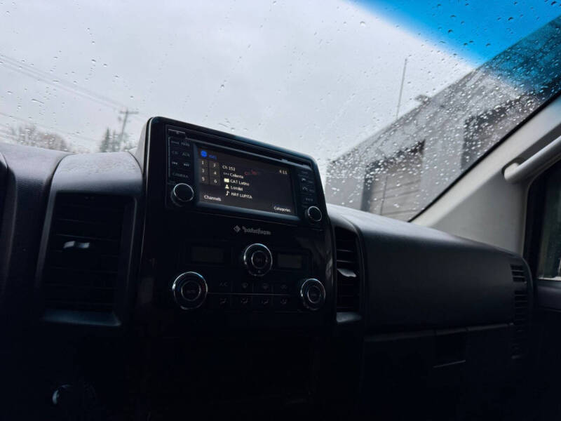 2014 Nissan Titan SL