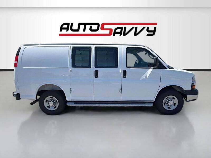 2025 Chevrolet Express 2500