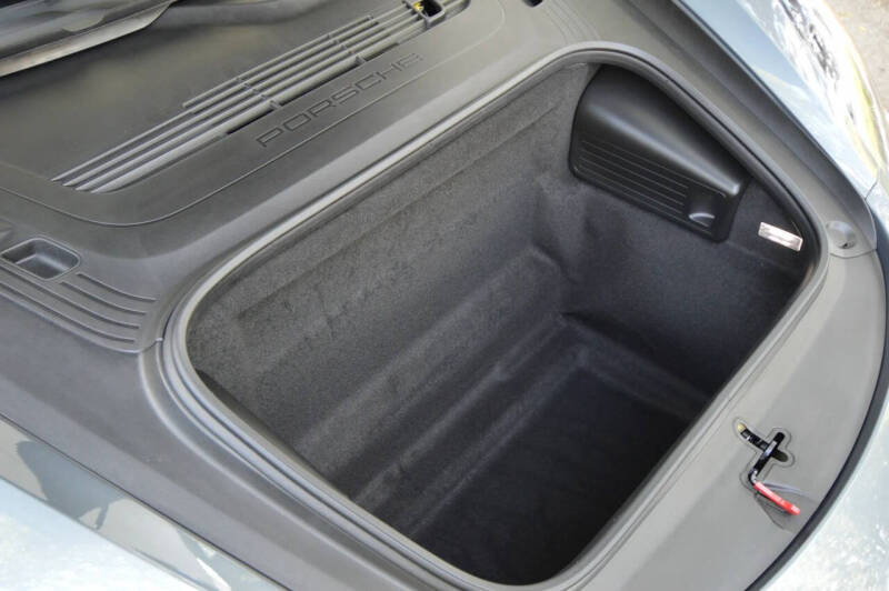 2025 Porsche 718 Cayman S