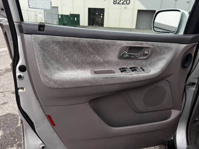 2004 Honda Odyssey EX w/DVD