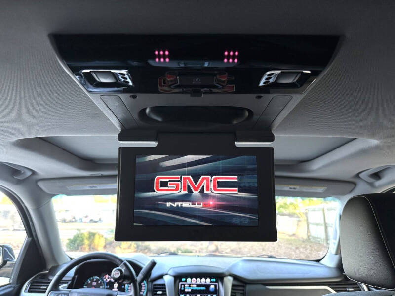 2017 GMC Yukon SLT