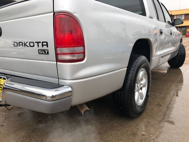 2004 Dodge Dakota for sale at Extreme Auto Plaza in Des Moines, IA