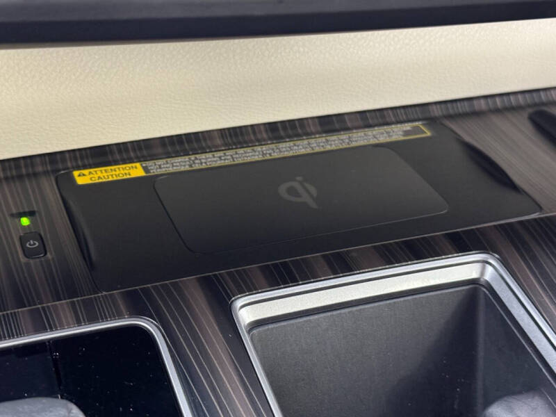 2024 Toyota Sienna Platinum 7-Passenger