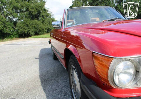 1987 Mercedes-Benz 560-Class 560 SL