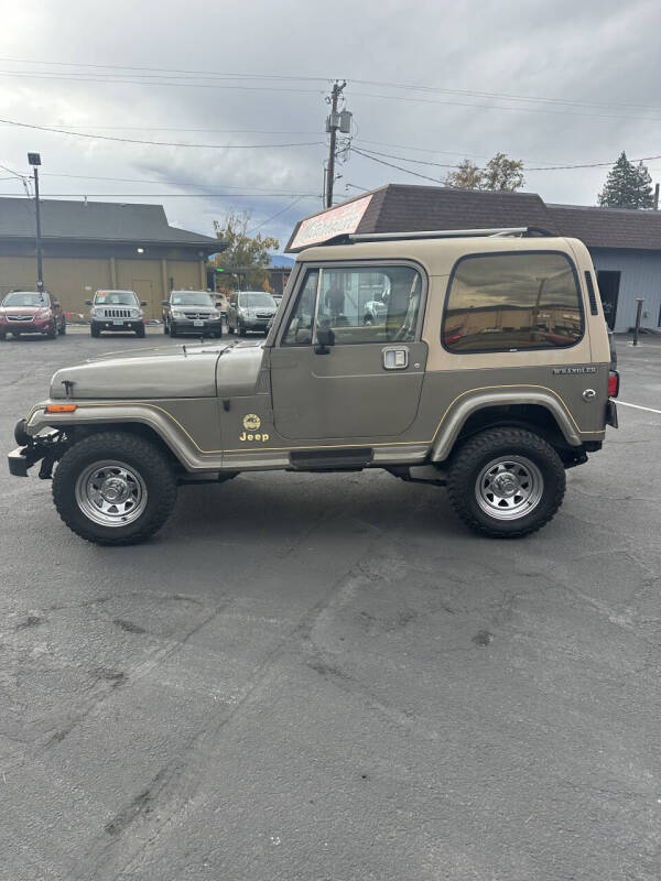1990 Jeep Wrangler Sahara