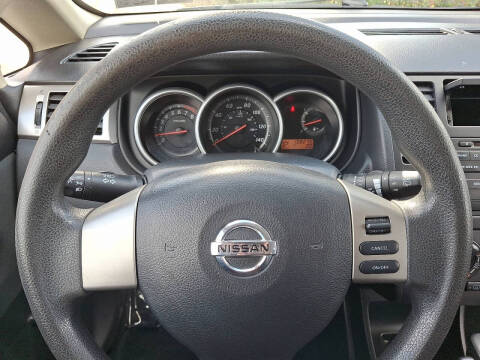 2012 Nissan Versa 1.8 S