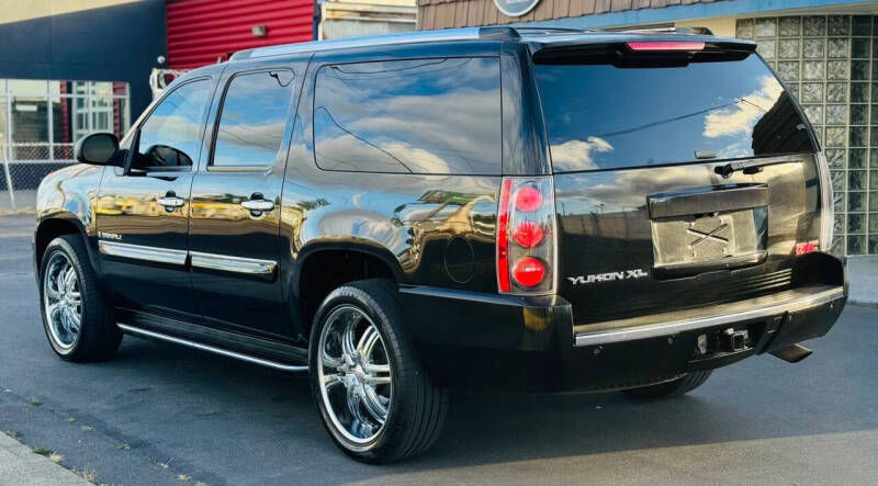 2008 GMC Yukon XL Denali