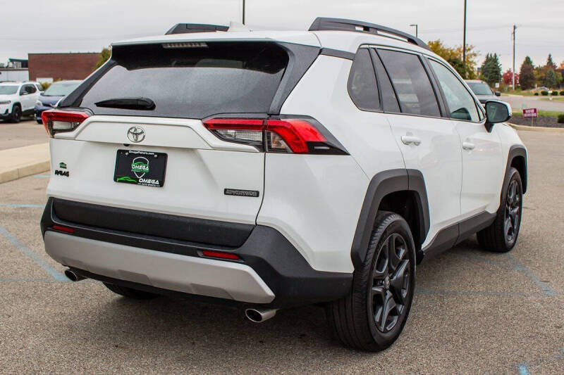 2023 Toyota RAV4 Adventure