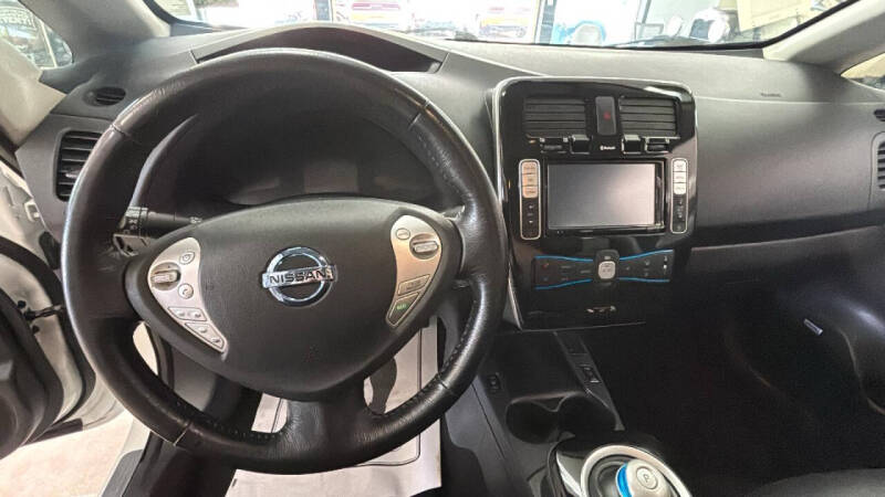 2015 Nissan LEAF SL