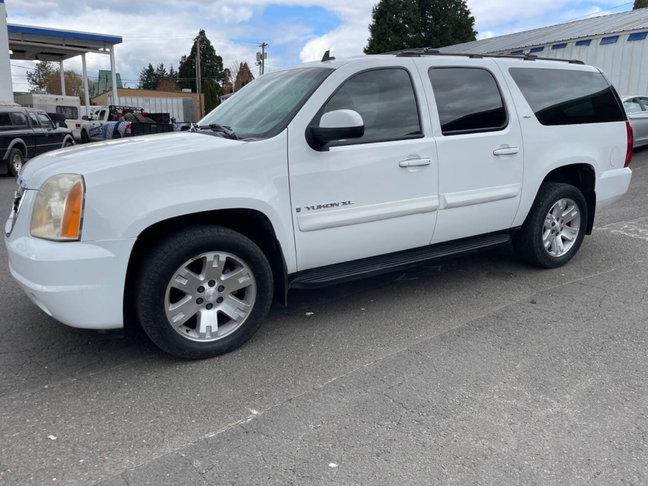 2007 GMC Yukon XL for sale at Paradise Coach in Newberg, OR