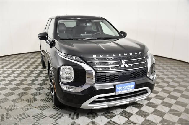 2025 Mitsubishi Outlander PHEV SE
