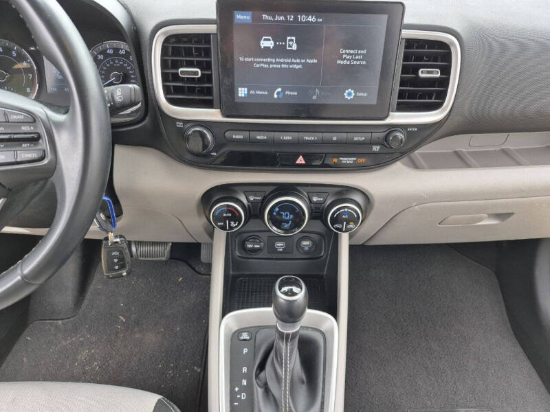 2021 Hyundai Venue SEL