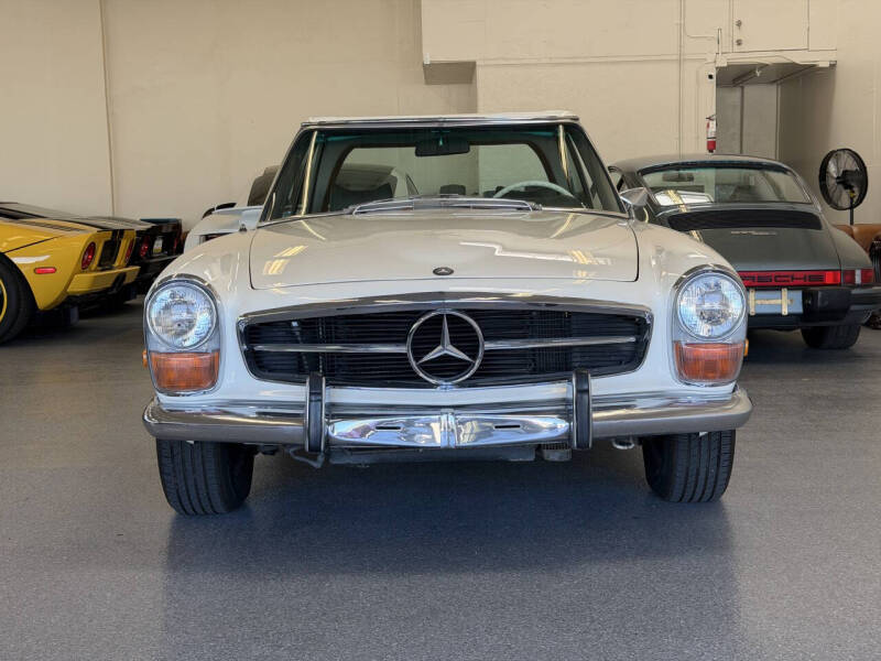 1970 Mercedes-Benz 280-Class