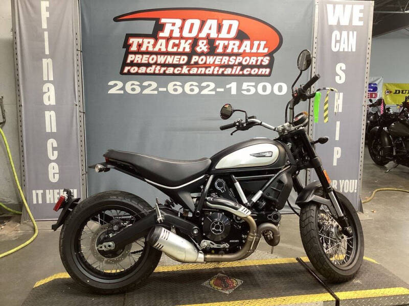 2022 Ducati Scrambler Icon Dark