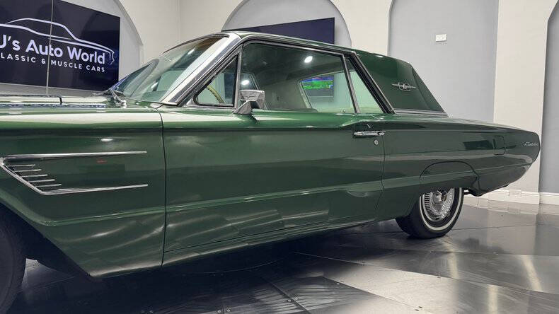 1965 Ford Thunderbird