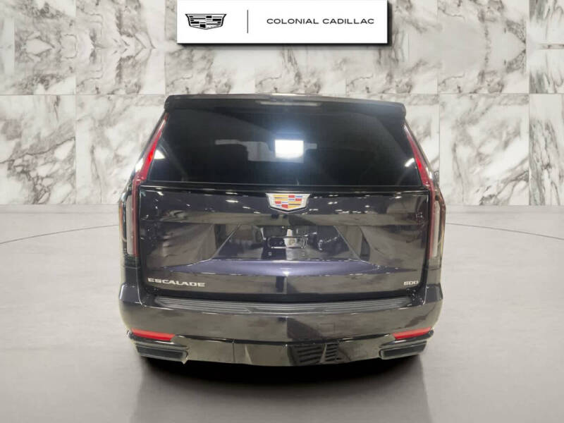 2022 Cadillac Escalade ESV Sport
