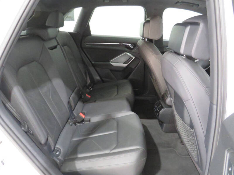 2021 Audi Q3 quattro Premium 40 TFSI