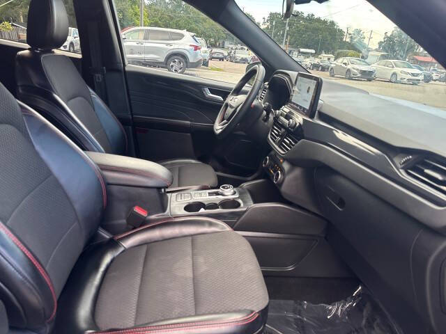 2024 Ford Escape ST-Line