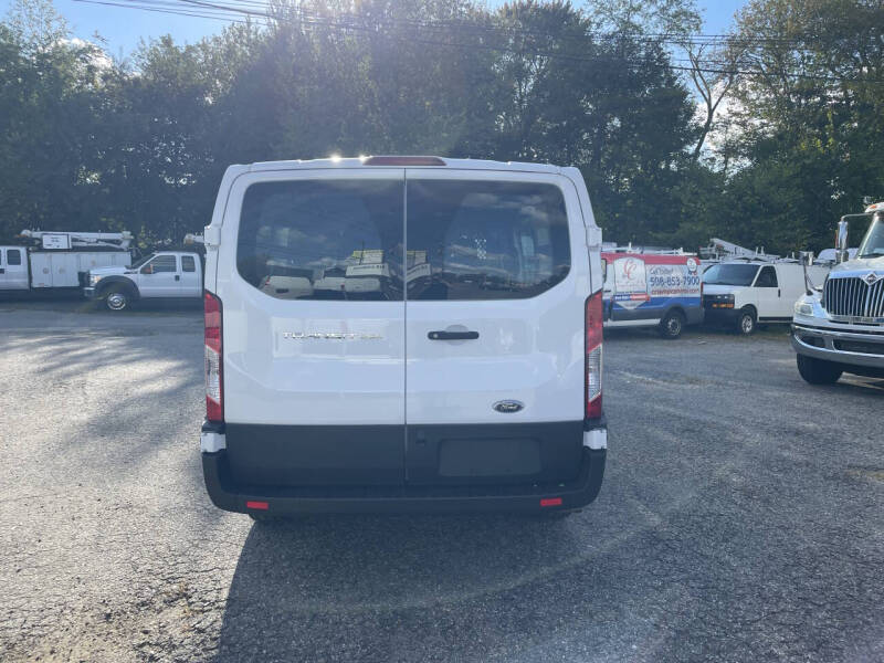 2024 Ford Transit 250