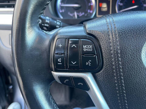 2018 Toyota Highlander SE