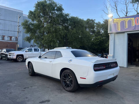 2019 Dodge Challenger SXT