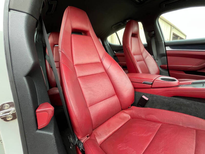 2014 Porsche Panamera 4